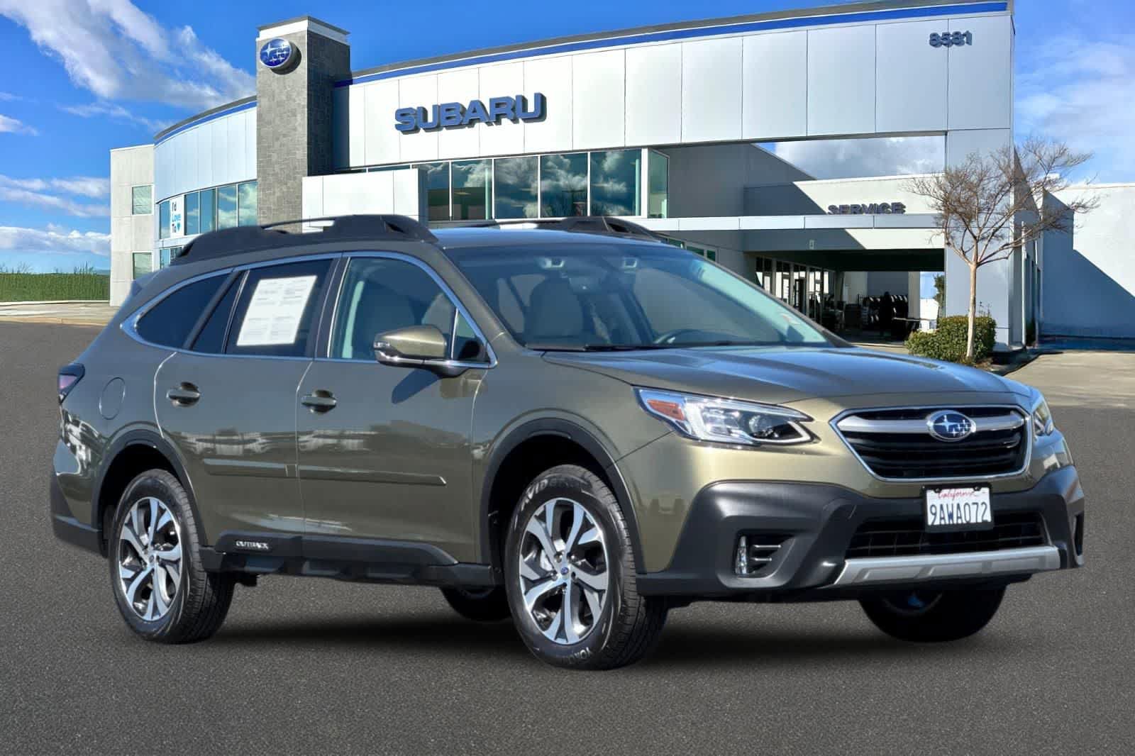 Used 2022 Subaru Outback Limited AWD/4WD image 5