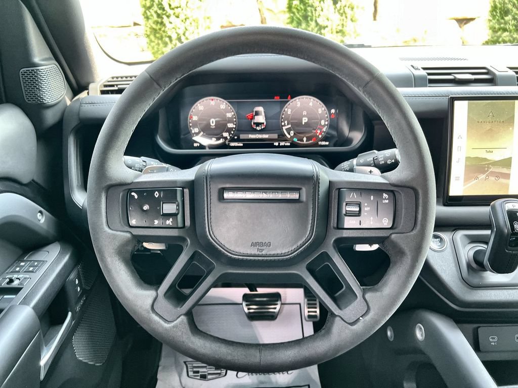 Certified 2023 Land Rover Defender 110 V8 AWD/4WD image 22