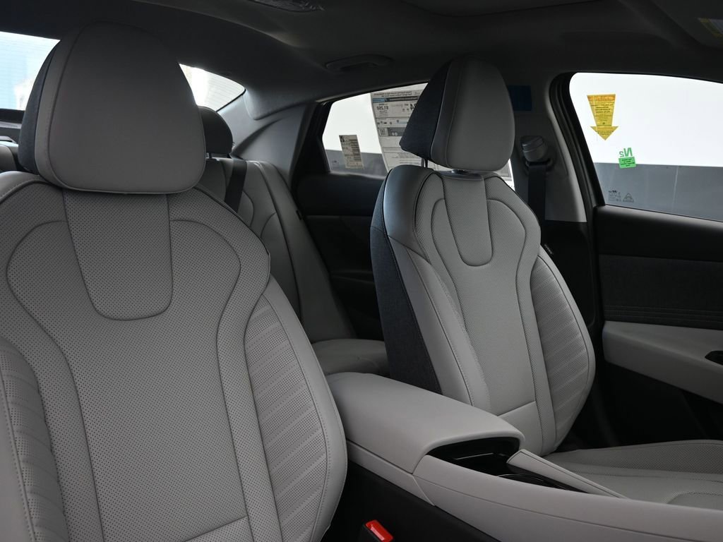 New 2026 Hyundai Elantra Limited image 11