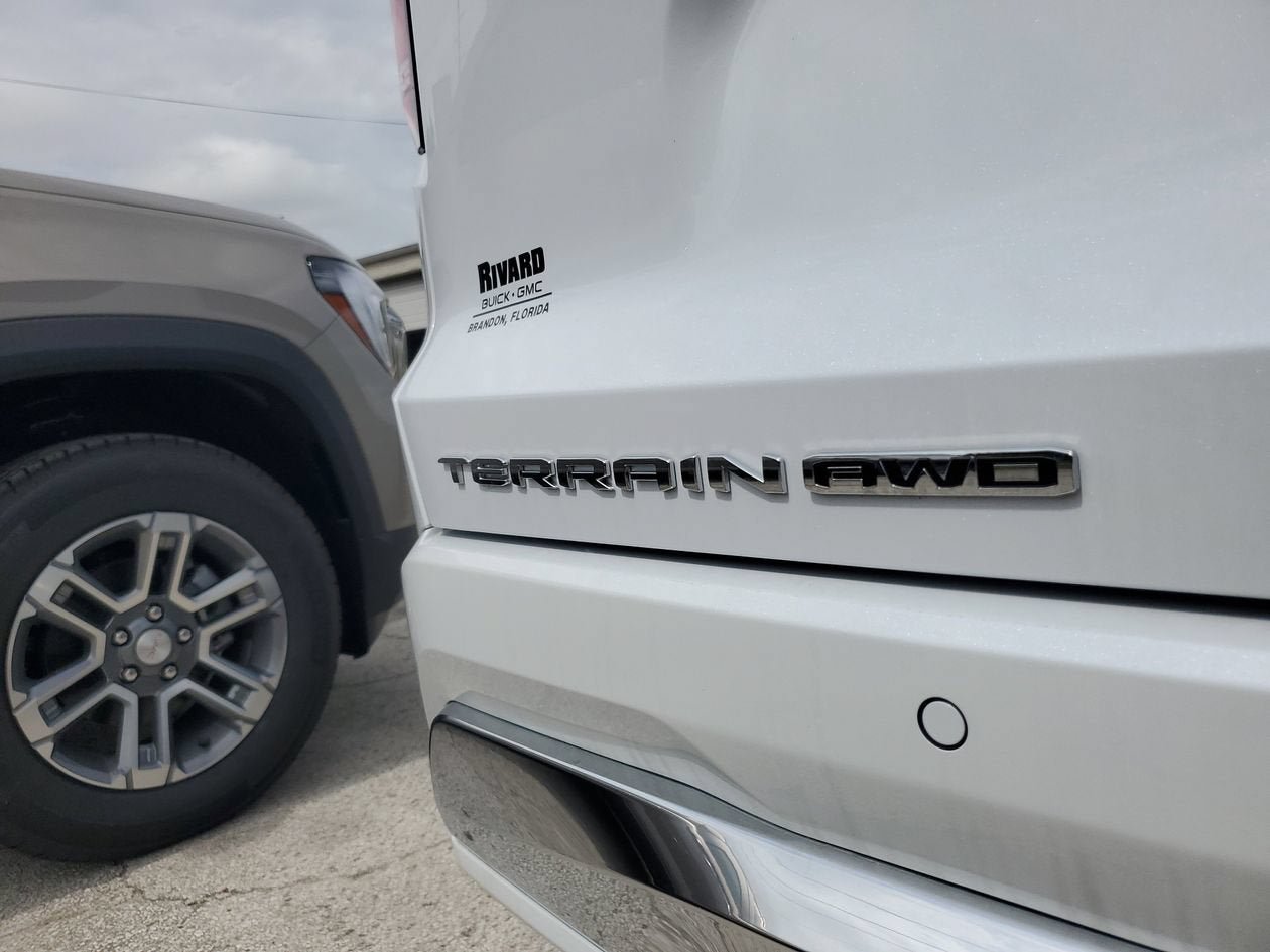 New 2026 GMC Terrain Denali AWD/4WD image 8
