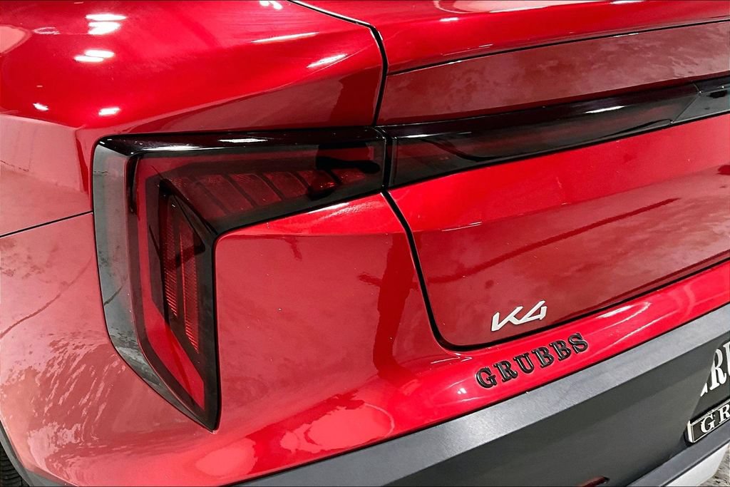 Used 2025 Kia K4 FWD image 38