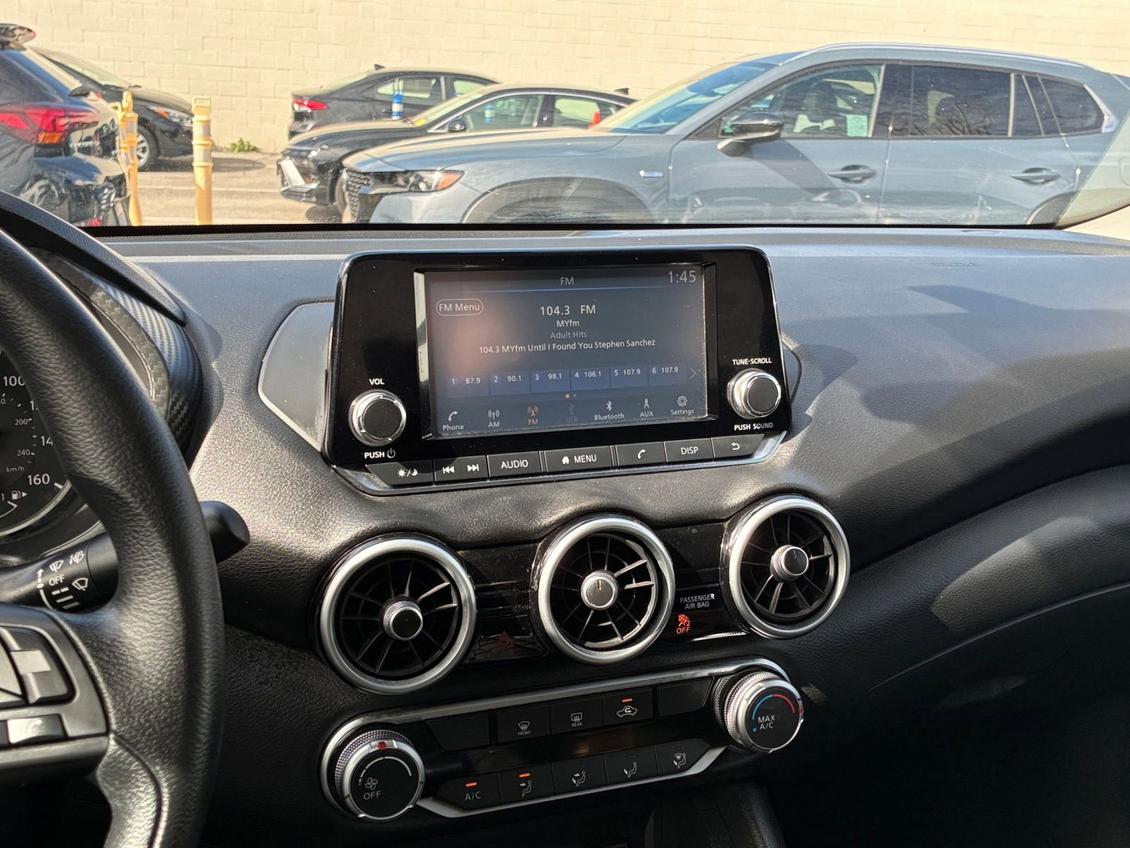 Used 2025 Nissan Sentra S image 17