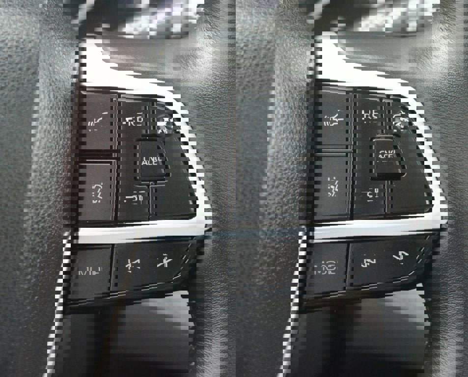 Used 2022 Toyota Highlander Platinum image 12