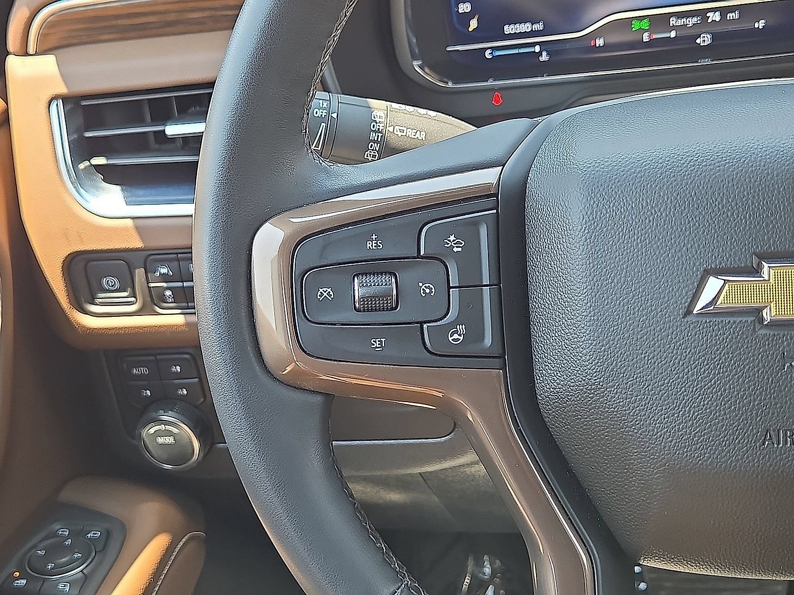 Used 2023 Chevrolet Tahoe High Country AWD/4WD image 21