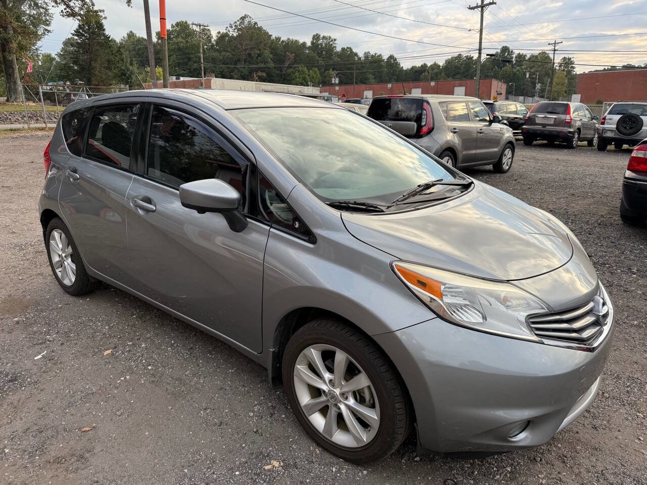 Used 2015 Nissan Versa Note image 2