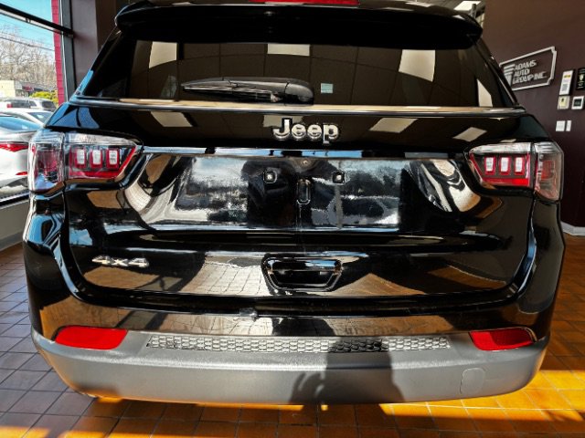 Used 2025 Jeep Compass Sport image 11