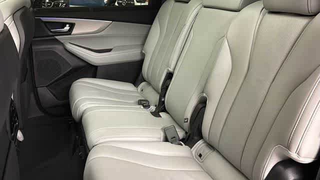 Used 2022 Acura MDX SH-AWD w/ Technology Package image 30