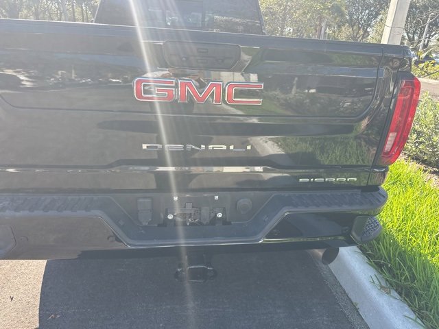 Used 2022 GMC Sierra 2500 Denali w/ Denali Ultimate Package image 8