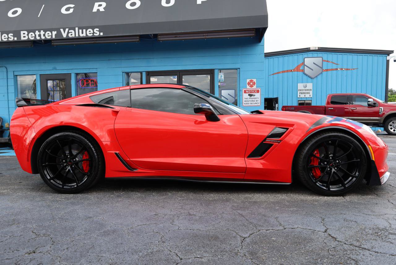 Used 2017 Chevrolet Corvette Grand Sport RWD image 6