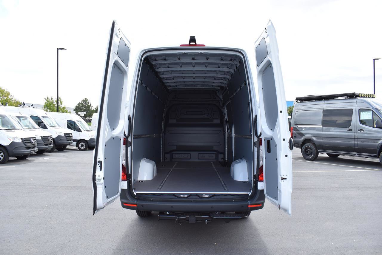 New 2025 Mercedes-Benz Sprinter 2500 image 6
