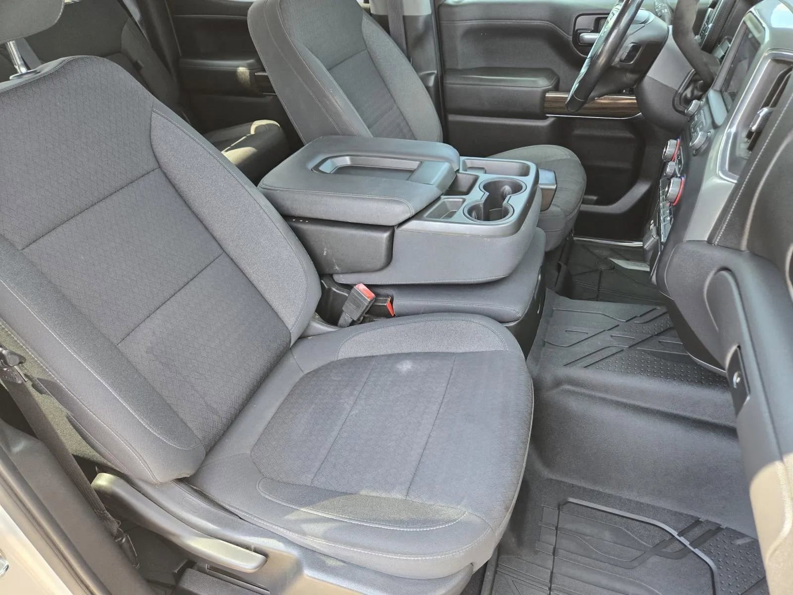 Used 2021 Chevrolet Silverado 1500 RST w/ Bed Protection Package image 30