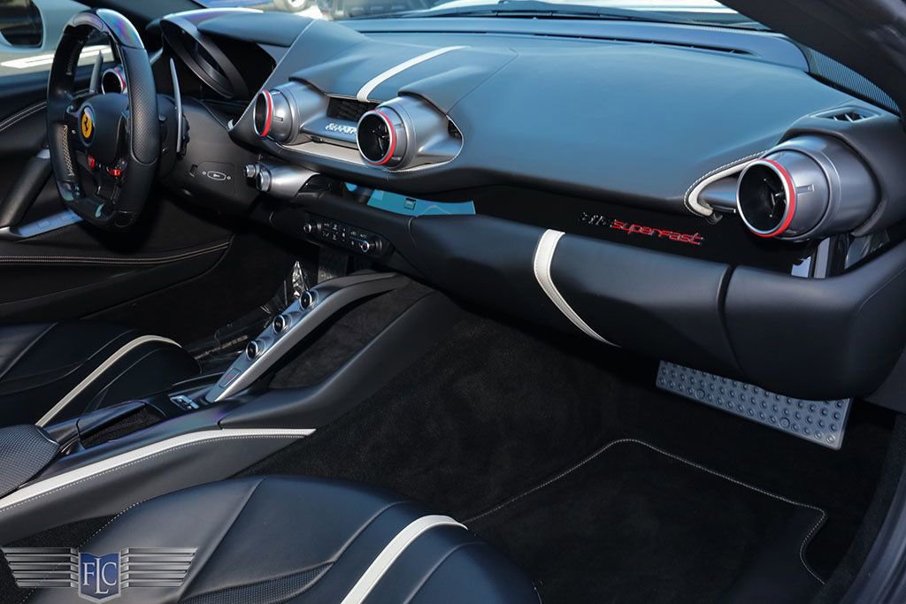 Used 2020 Ferrari 812 Superfast image 19