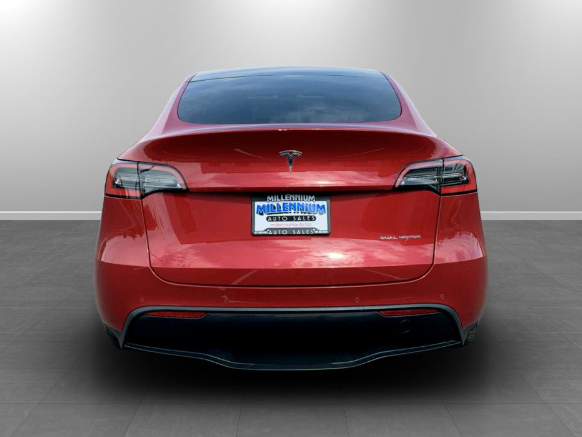 Used 2021 Tesla Model Y Long Range AWD/4WD image 6