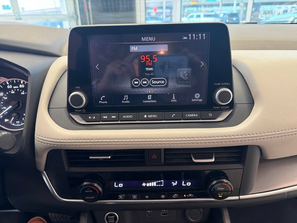 Used 2023 Nissan Rogue SV FWD image 28