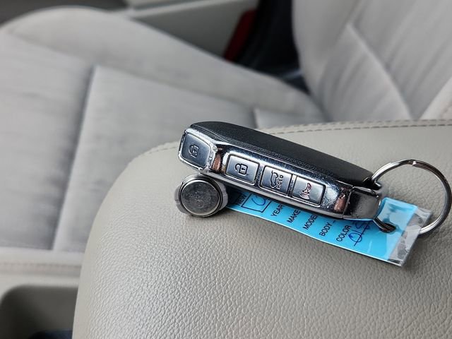 Used 2022 Kia Sportage LX image 45