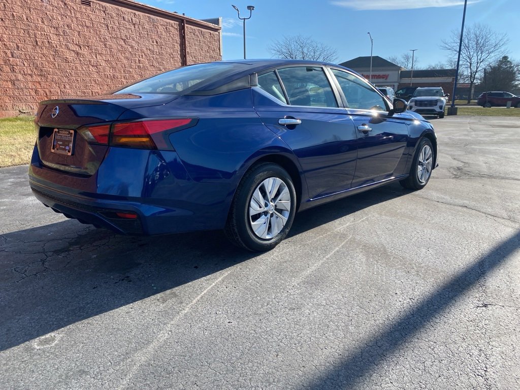 Used 2022 Nissan Altima 2.5 S image 6