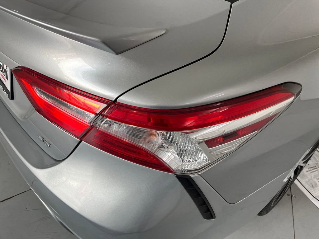 Used 2020 Toyota Camry SE FWD image 44