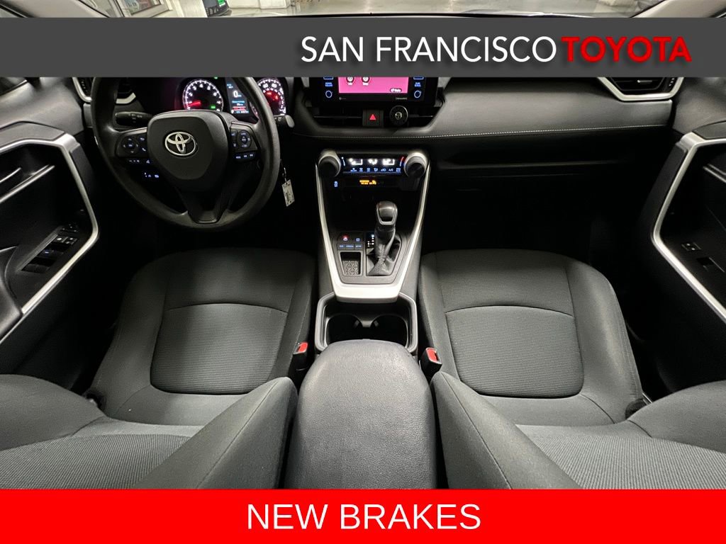Used 2021 Toyota RAV4 LE image 21