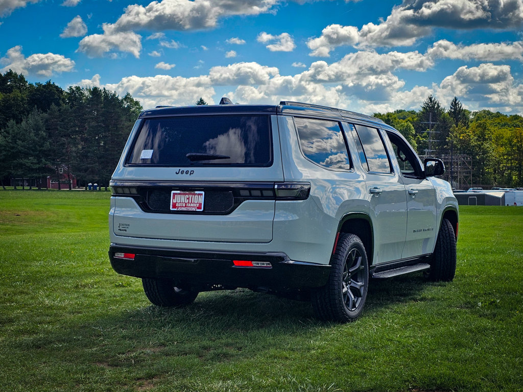 New 2026 Jeep Grand Wagoneer 4WD image 3
