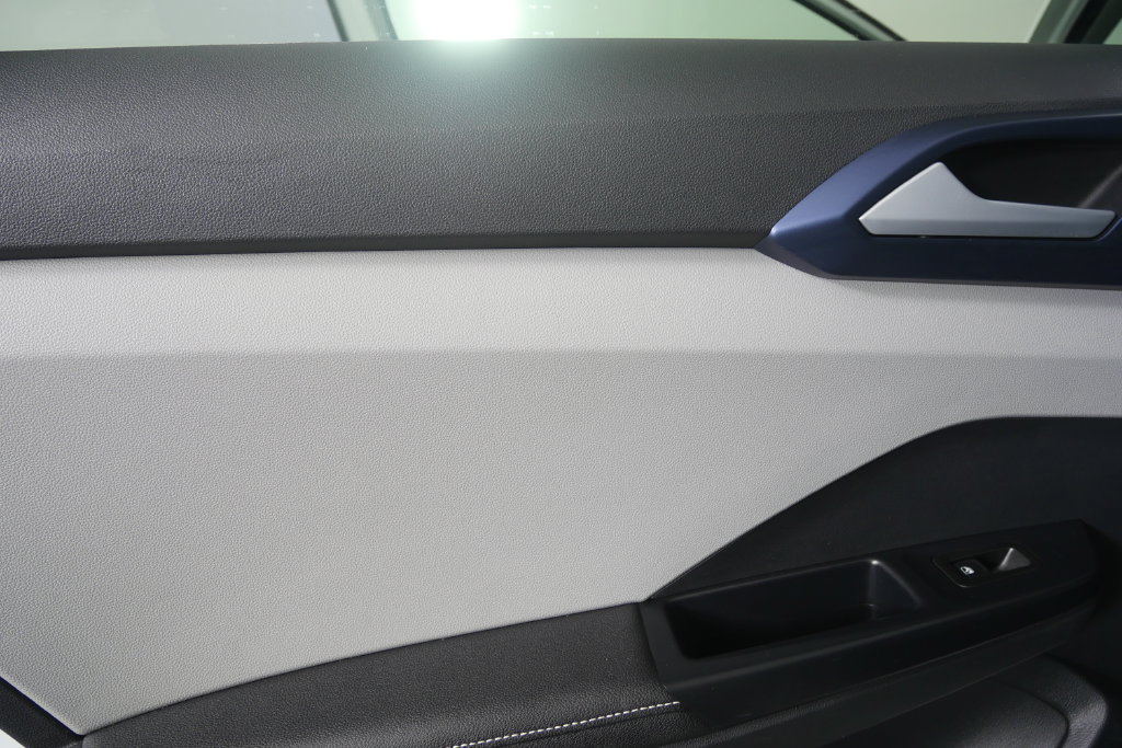 Used 2024 Volkswagen Taos SE FWD image 13