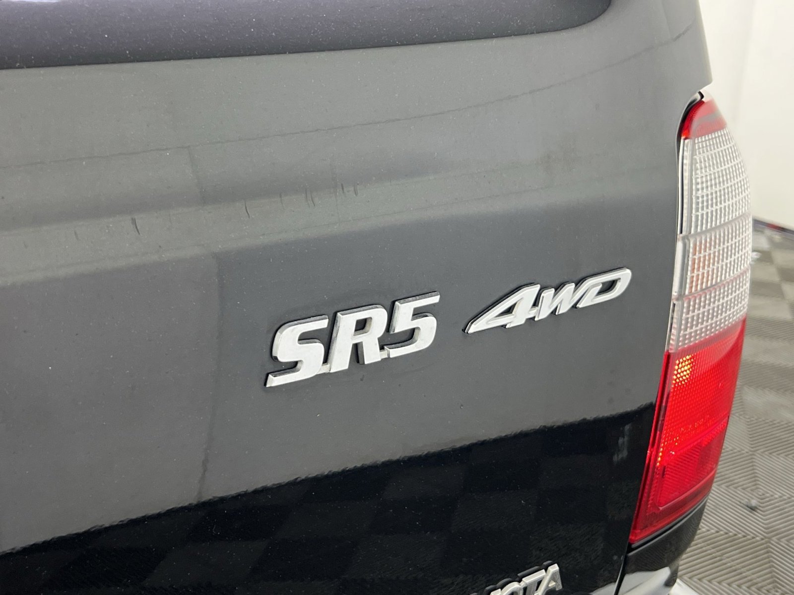 Used 1999 Toyota 4Runner SR5 AWD/4WD image 26