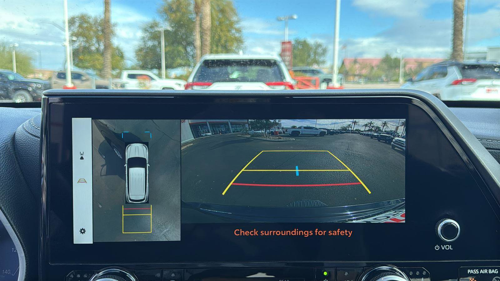 Used 2024 Toyota Highlander Limited image 20