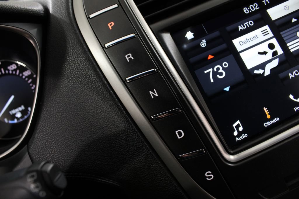Used 2016 Lincoln MKX Select w/ Select Plus Package AWD/4WD image 39