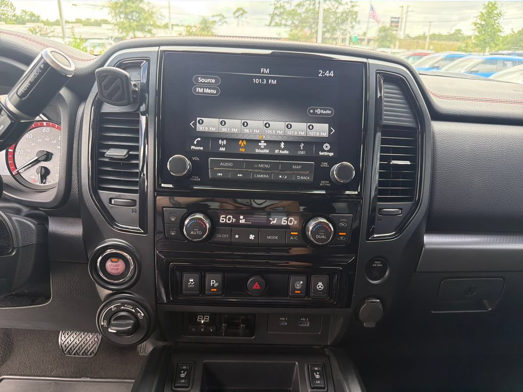 Used 2020 Nissan Titan PRO-4X w/ Pro-4x Convenience Package AWD/4WD image 39