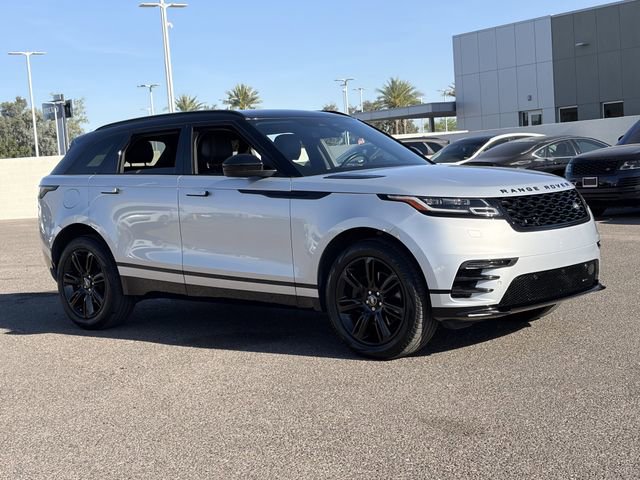 Used 2022 Land Rover Range Rover Velar R-Dynamic S image 4
