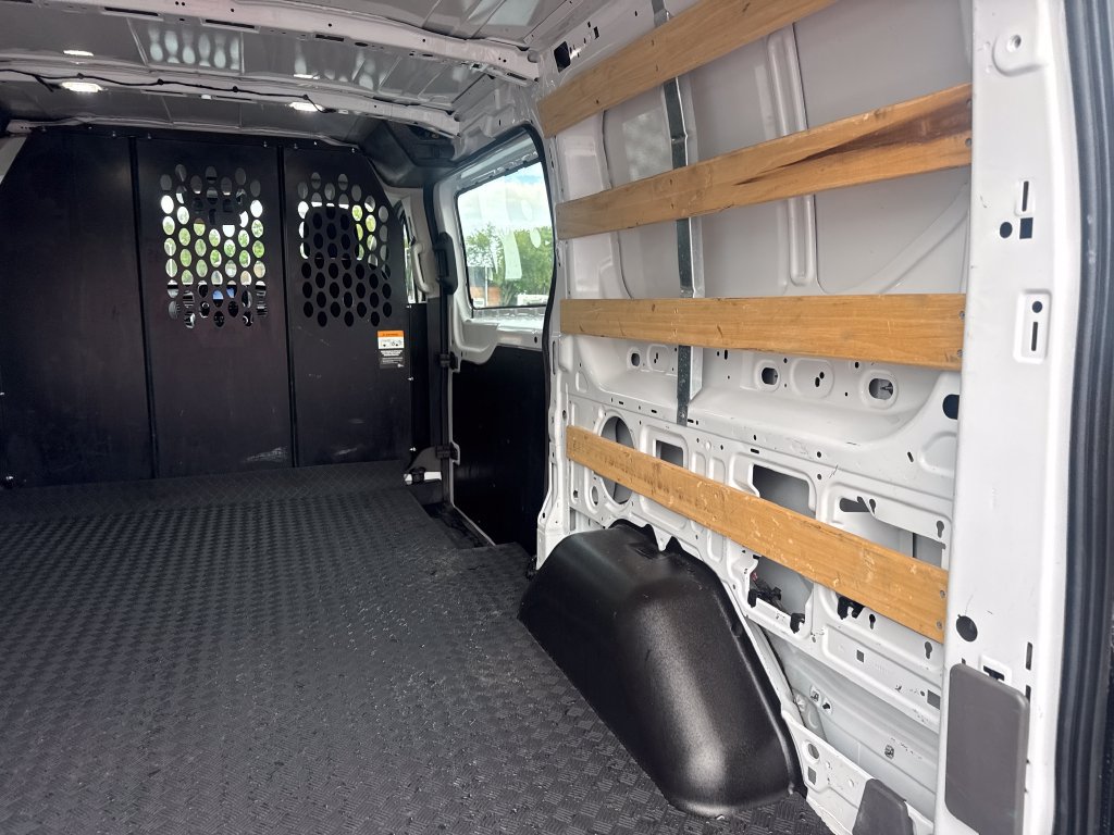 Used 2025 Ford Transit 250 Low Roof w/ Exterior Upgrade Package RWD image 15