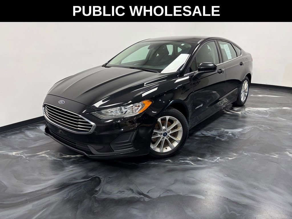 Used 2019 Ford Fusion SE FWD image 1