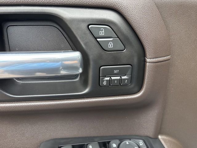 Used 2019 Chevrolet Silverado 1500 LTZ AWD/4WD image 15