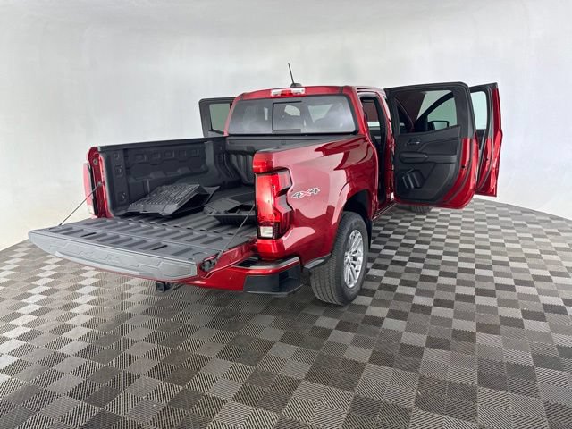 Used 2024 Chevrolet Colorado LT w/ LT Convenience Package II AWD/4WD image 14