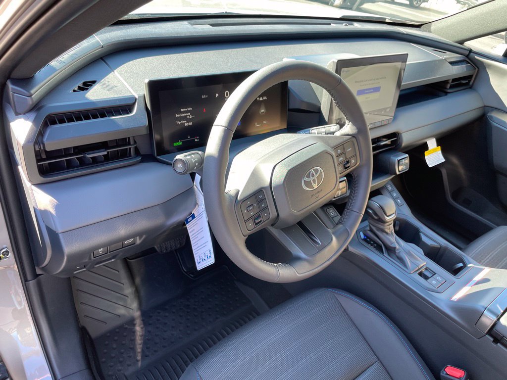 New 2026 Toyota RAV4 SE w/ Convenience Package AWD/4WD image 9