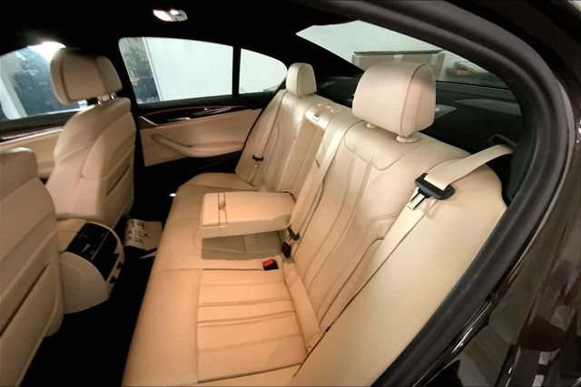 Used 2017 BMW 530i RWD image 12