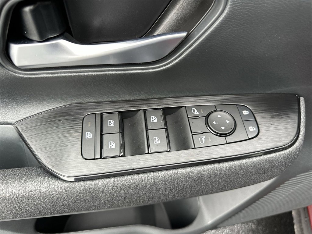 New 2026 Nissan Kicks SV image 13