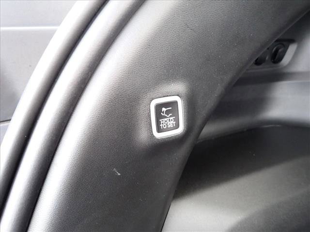 Used 2024 Jeep Wagoneer Launch Edition image 9