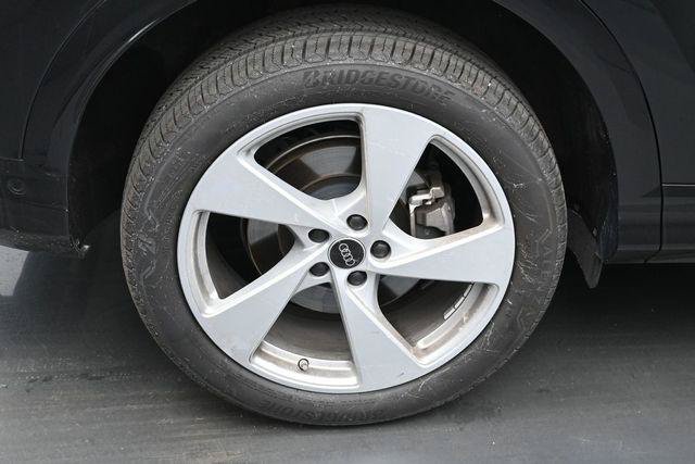 Certified 2025 Audi Q5 Premium Plus w/ Premium Plus AWD/4WD image 40