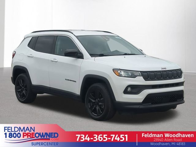 Certified 2022 Jeep Compass Latitude image 1