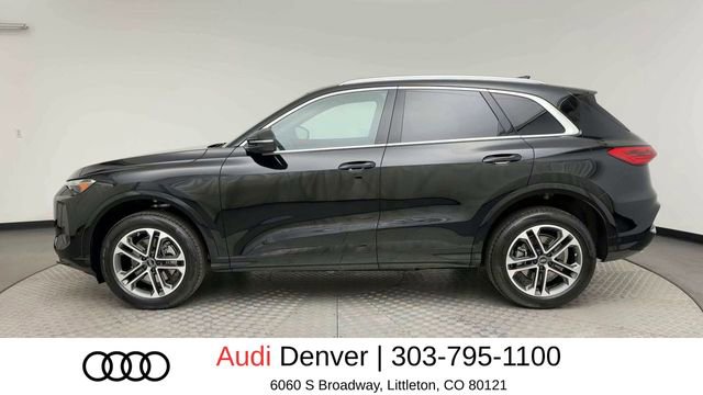 Used 2025 Audi Q5 Premium w/ Convenience Package image 5