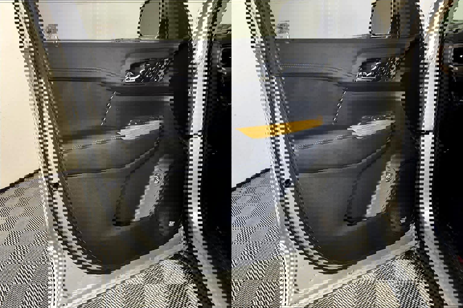 Used 2019 GMC Acadia Denali w/ Technology Package image 20