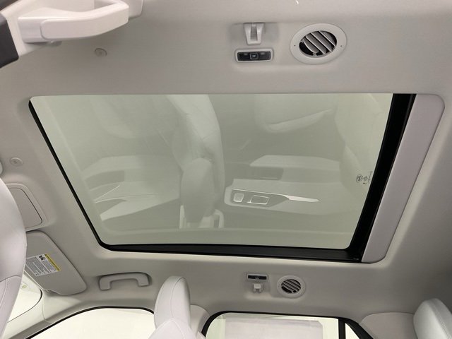 New 2026 Ford Explorer Platinum w/ LUX Leather Package image 17