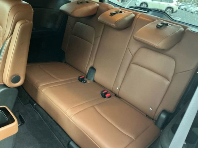 Used 2024 Nissan Pathfinder Platinum image 17