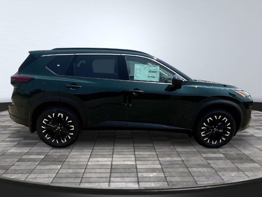 New 2026 Nissan Rogue Dark Armor AWD/4WD image 17