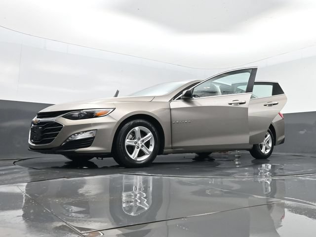 Used 2024 Chevrolet Malibu LT FWD image 32