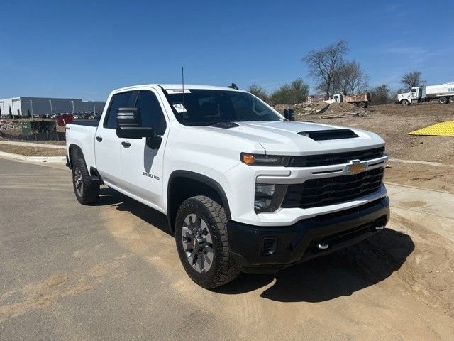 Used 2024 Chevrolet Silverado 2500 Custom w/ Custom Value Package image 1