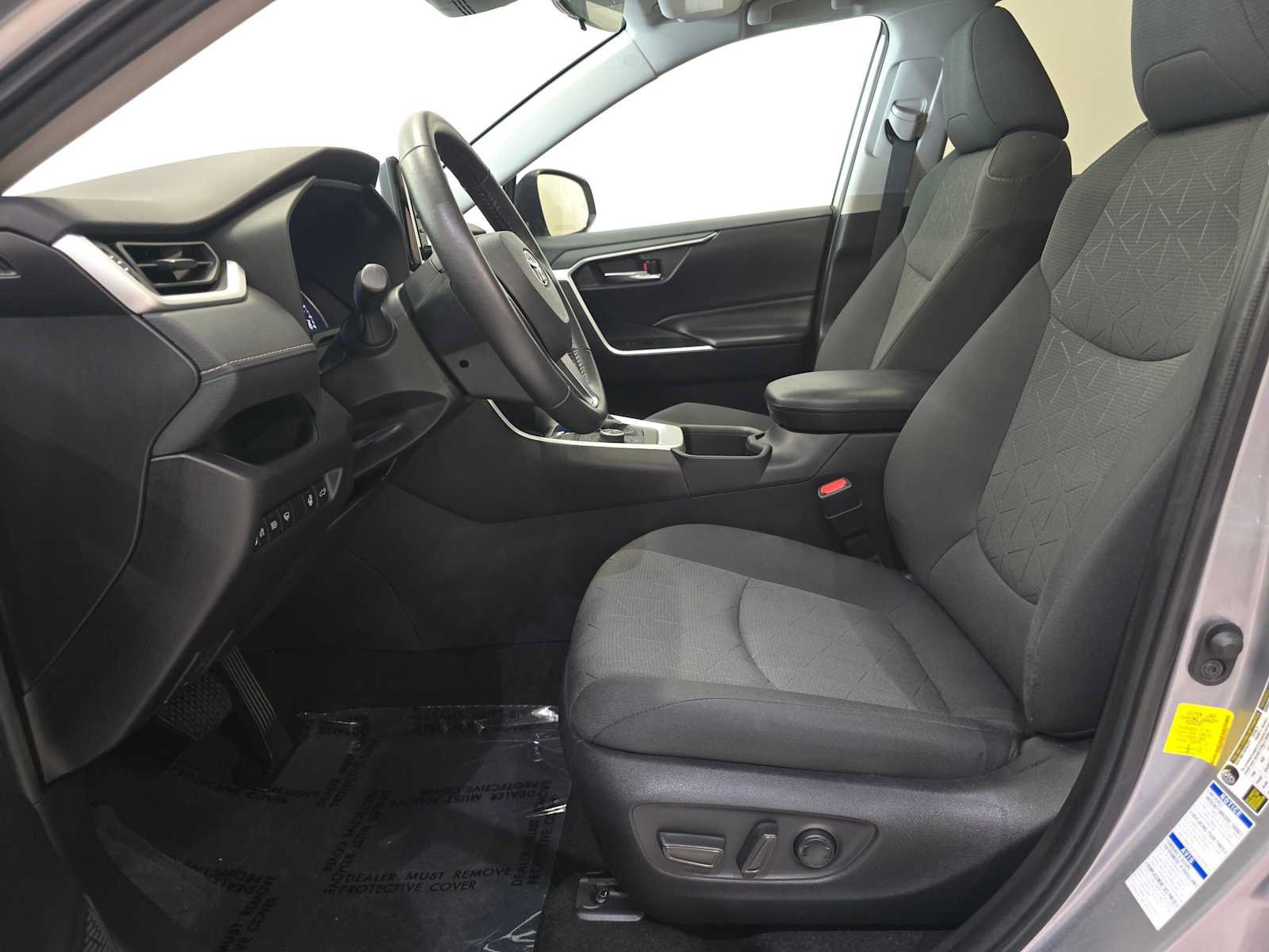 Certified 2022 Toyota RAV4 XLE w/ Convenience Package AWD/4WD image 22