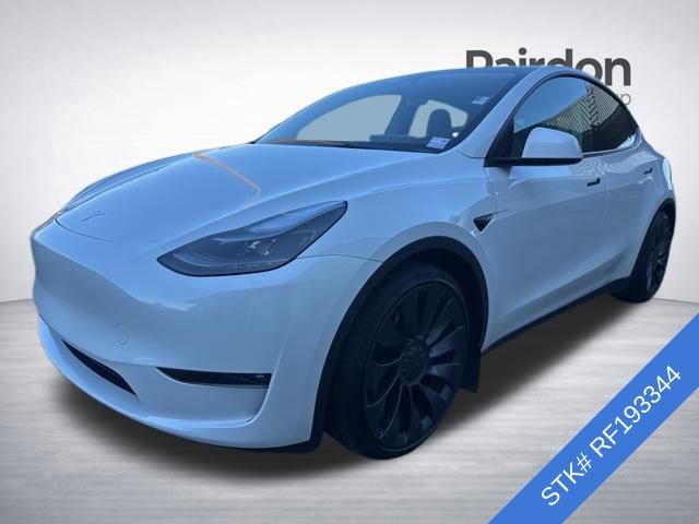 Used 2024 Tesla Model Y Performance image 3