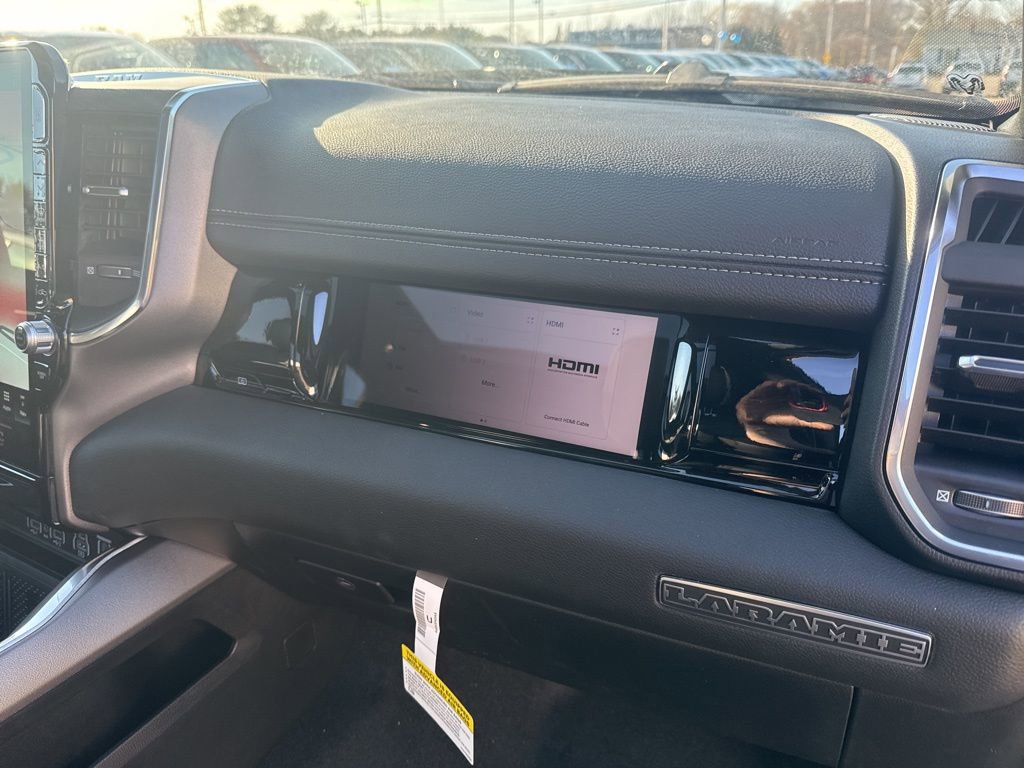 New 2026 RAM 1500 Laramie AWD/4WD image 31