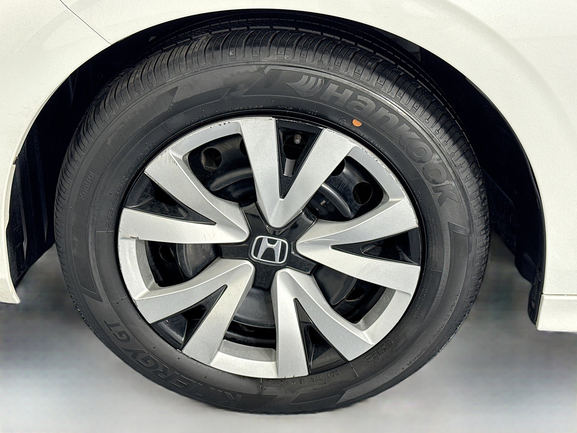 Certified 2023 Honda Civic LX image 28